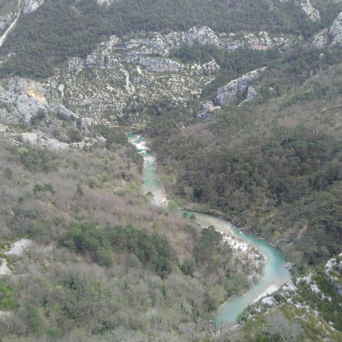 Proche D'Uzes La Terrasse Du Soleil Levant Collias Екстериор снимка